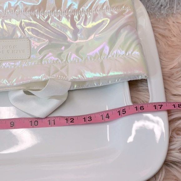 Bath & Body Works Iridescent White Puffer Bag Tote - Picture 5 of 5